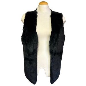 Women’s Large / Extra Large All Black Faux Fur Vest